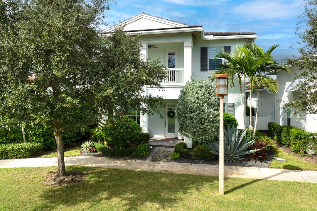 En Venta: $1,599,000 (3 camas, 3 baños, 2984 Pies cuadrados)