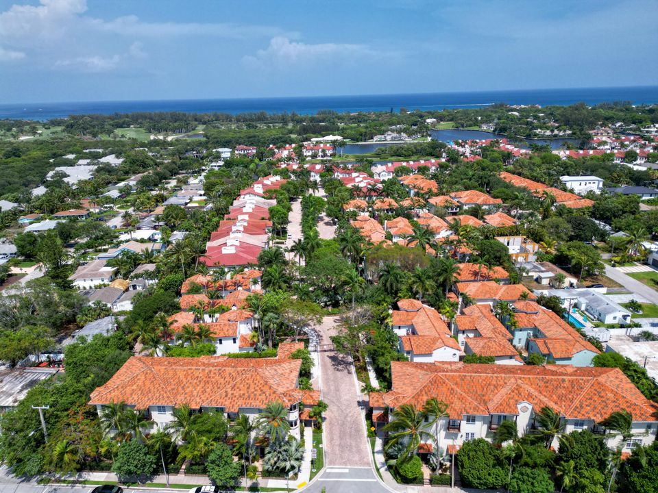 For Sale: $650,000 (3 beds, 2 baths, 1998 Square Feet)