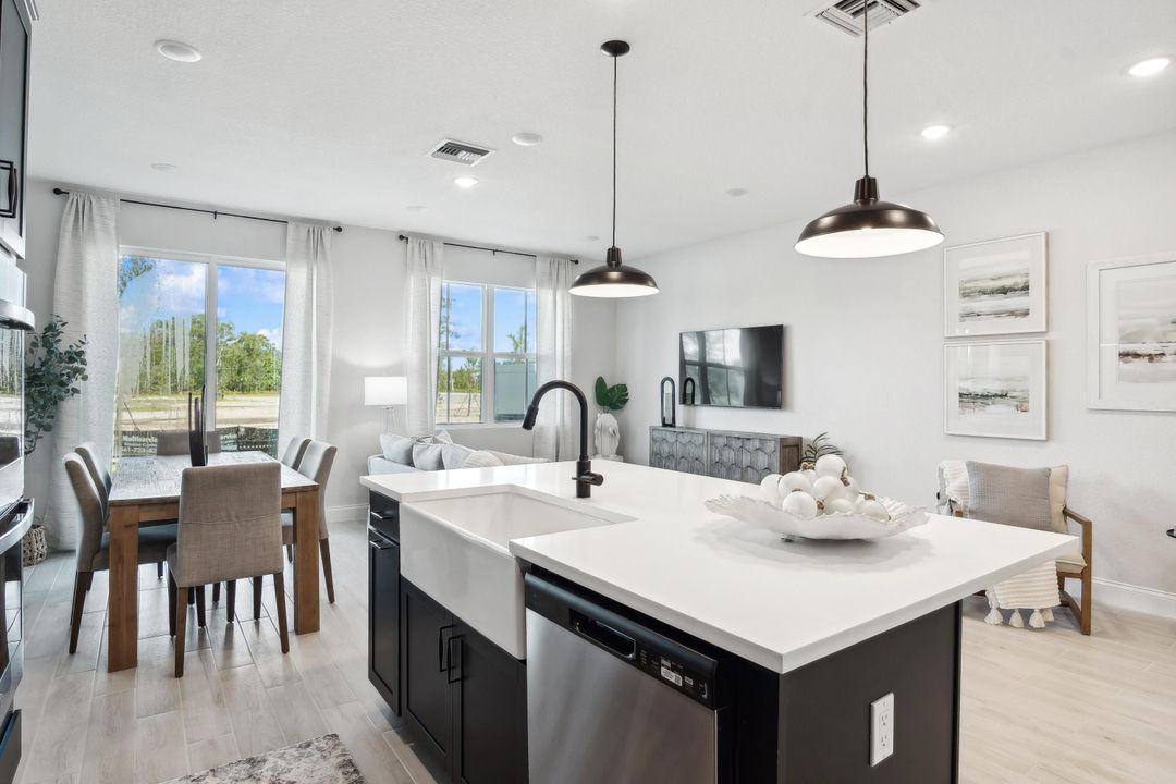 For Sale: $454,995 (3 beds, 2 baths, 1683 Square Feet)