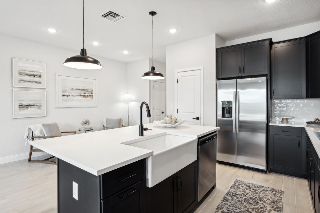 For Sale: $454,445 (3 beds, 2 baths, 1683 Square Feet)