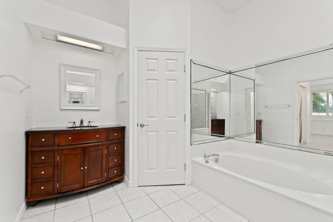 For Sale: $385,000 (2 beds, 2 baths, 1614 Square Feet)