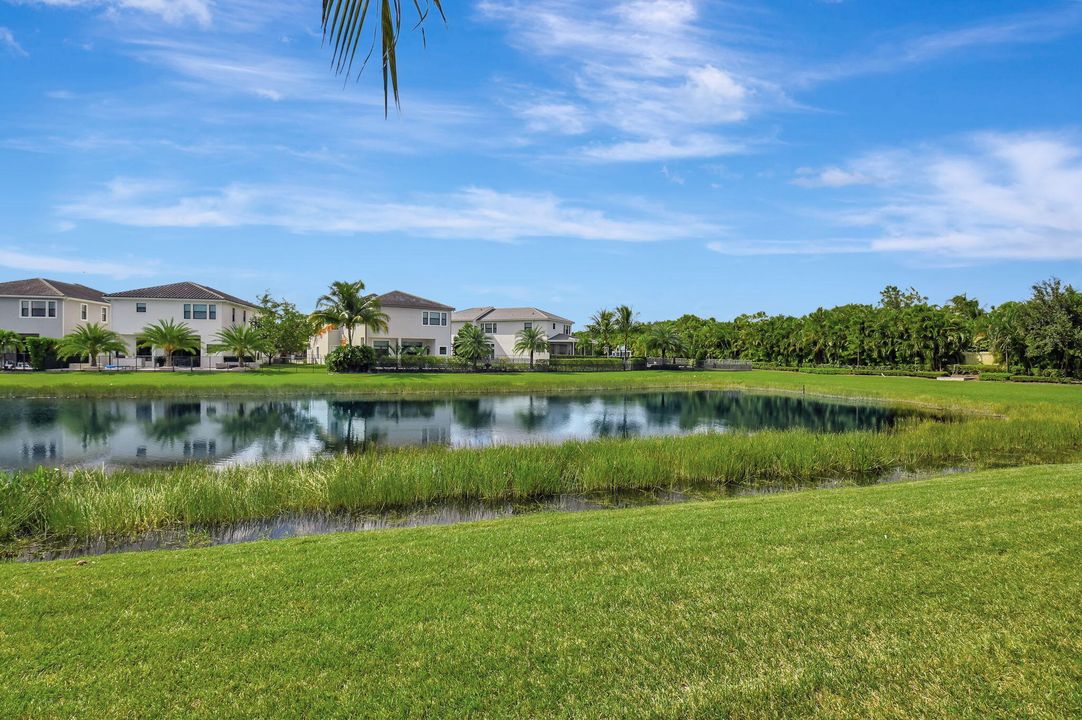 For Sale: $1,798,000 (3 beds, 4 baths, 3378 Square Feet)