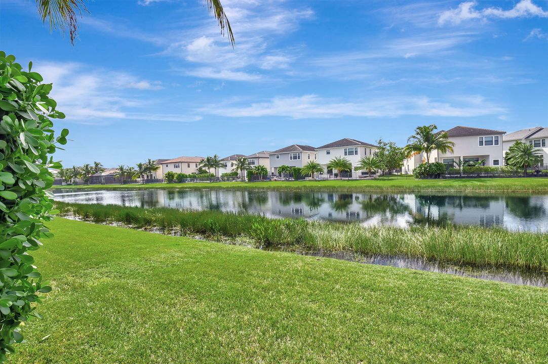 For Sale: $1,798,000 (3 beds, 4 baths, 3378 Square Feet)