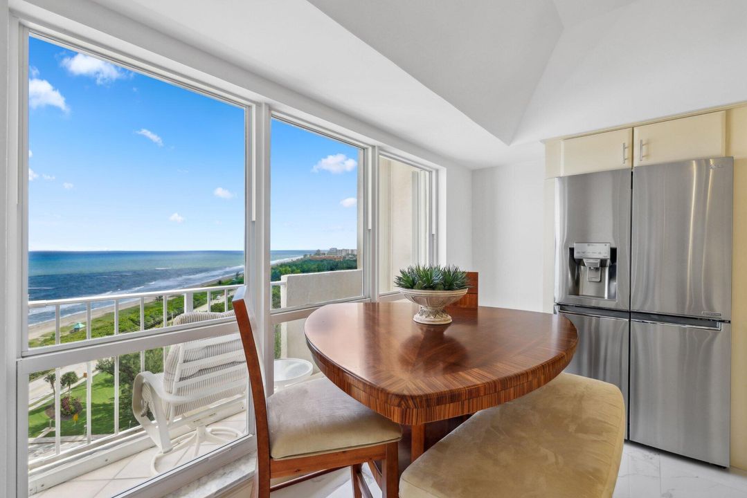 For Sale: $2,950,000 (2 beds, 2 baths, 2150 Square Feet)