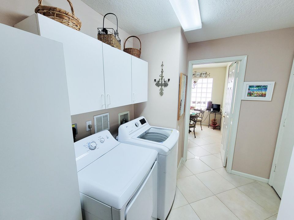 For Sale: $575,000 (3 beds, 2 baths, 2015 Square Feet)