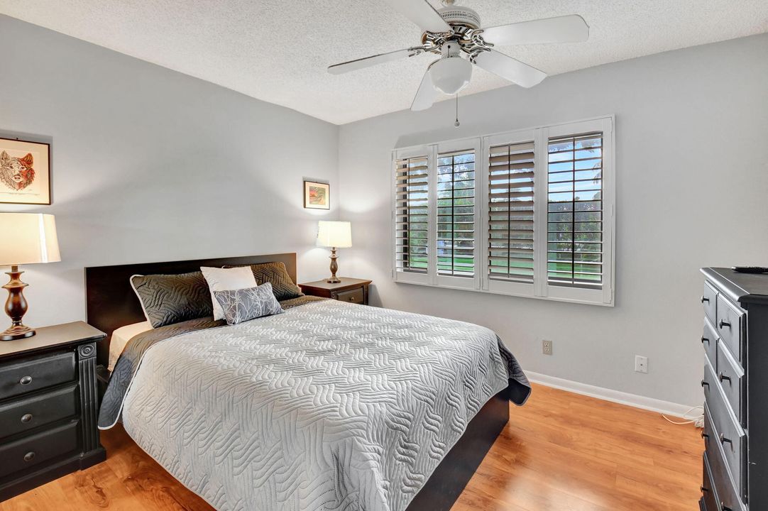 For Sale: $479,000 (2 beds, 2 baths, 1702 Square Feet)