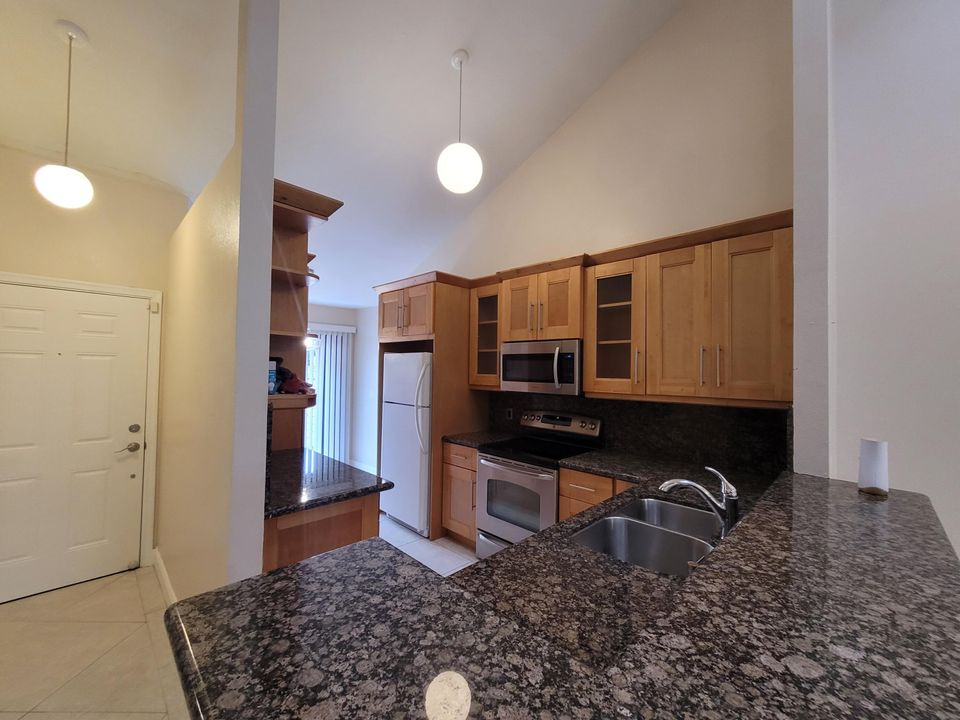 For Sale: $340,000 (2 beds, 2 baths, 1336 Square Feet)