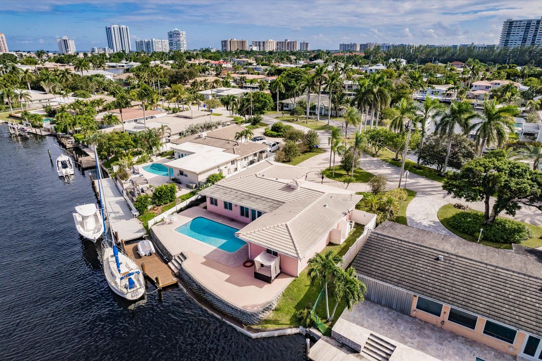 For Sale: $1,485,900 (3 beds, 2 baths, 2121 Square Feet)