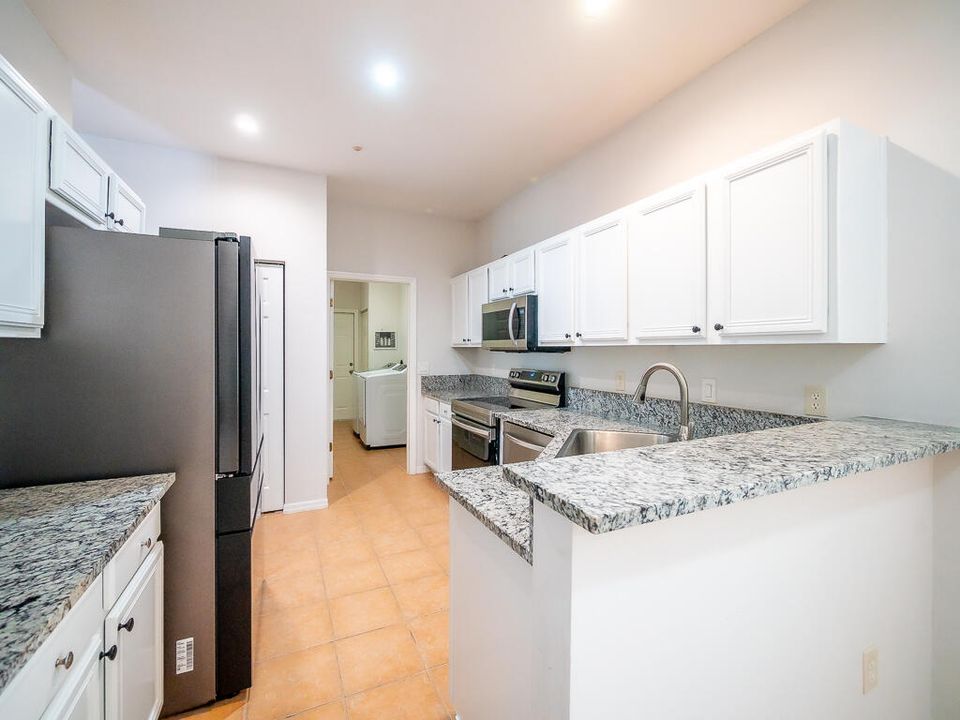 For Sale: $550,000 (4 beds, 2 baths, 2079 Square Feet)