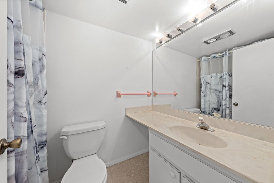 For Sale: $525,000 (2 beds, 2 baths, 1008 Square Feet)