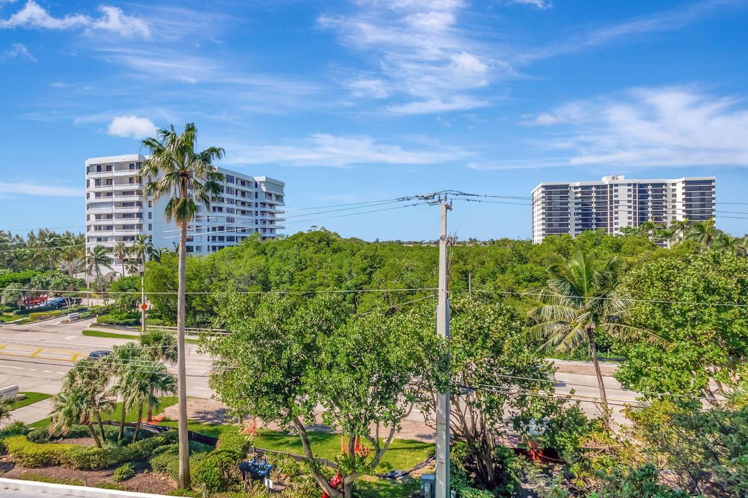 For Sale: $1,475,000 (3 beds, 3 baths, 2027 Square Feet)