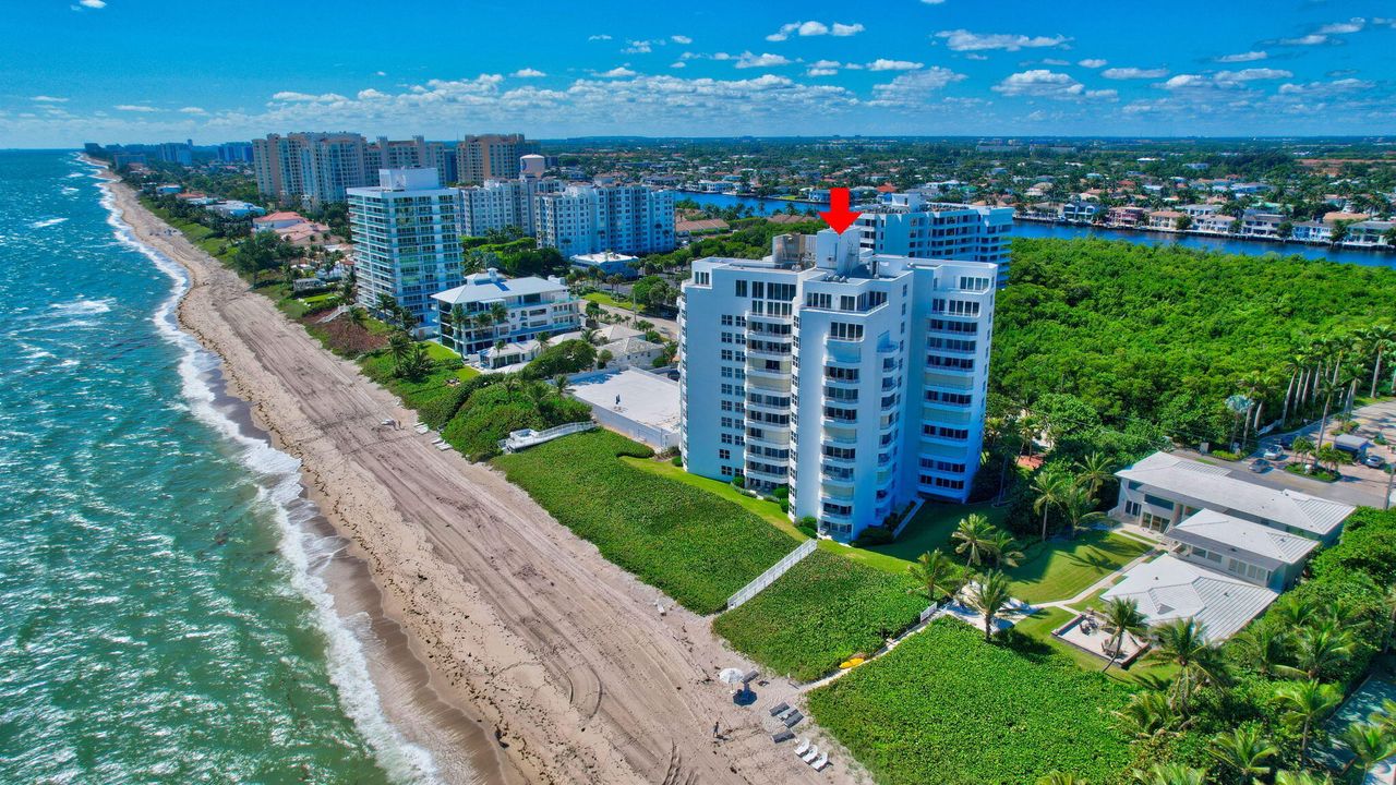 For Sale: $1,475,000 (3 beds, 3 baths, 2027 Square Feet)