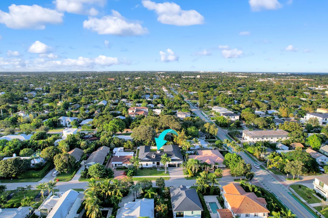 For Sale: $4,295,000 (4 beds, 5 baths, 4201 Square Feet)