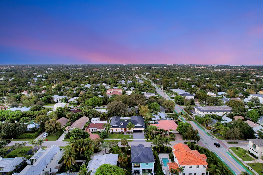 For Sale: $4,295,000 (4 beds, 5 baths, 4201 Square Feet)