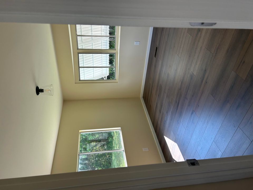 For Sale: $61,000 (2 beds, 2 baths, 840 Square Feet)