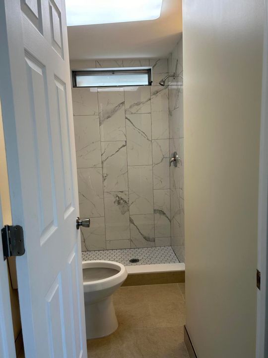 For Sale: $61,000 (2 beds, 2 baths, 840 Square Feet)