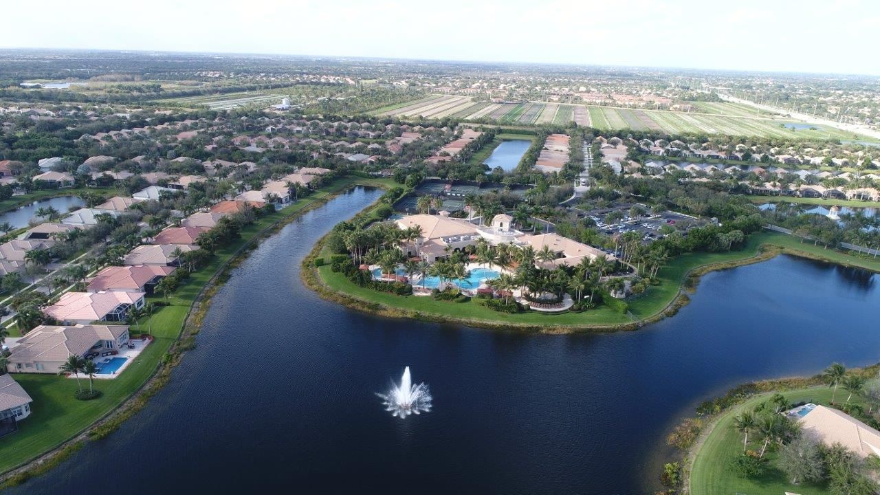 For Sale: $559,000 (3 beds, 2 baths, 1836 Square Feet)