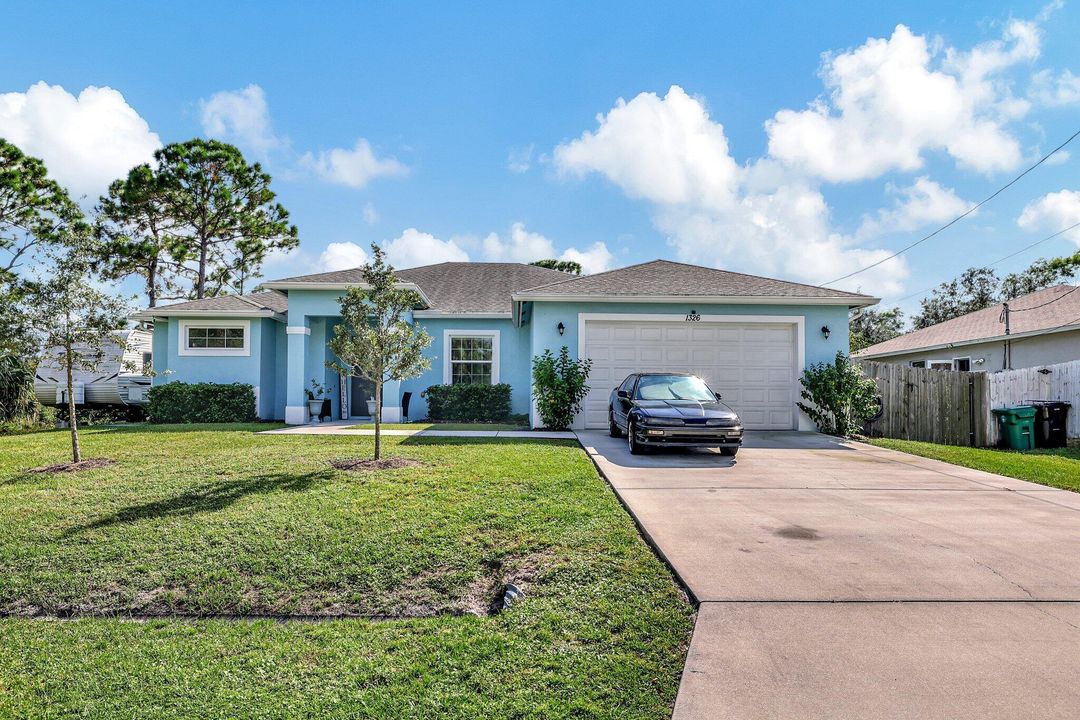 For Sale: $509,900 (4 beds, 2 baths, 2336 Square Feet)