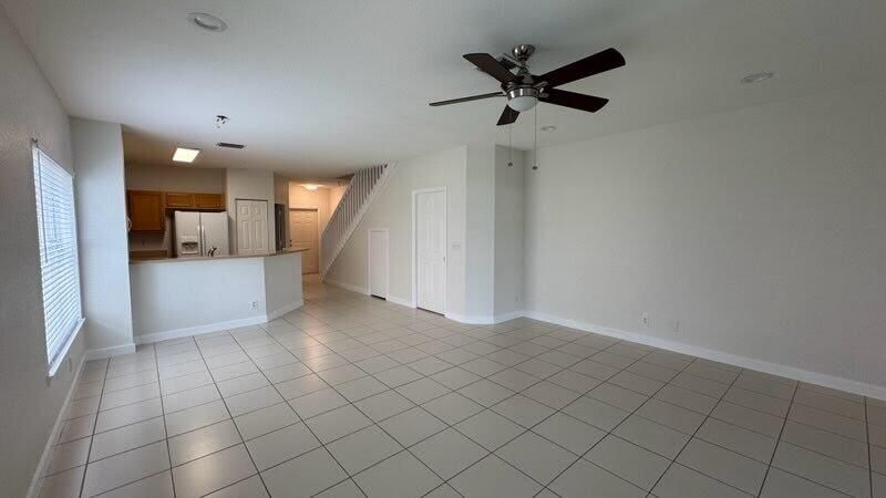 For Rent: $2,700 (3 beds, 2 baths, 1410 Square Feet)