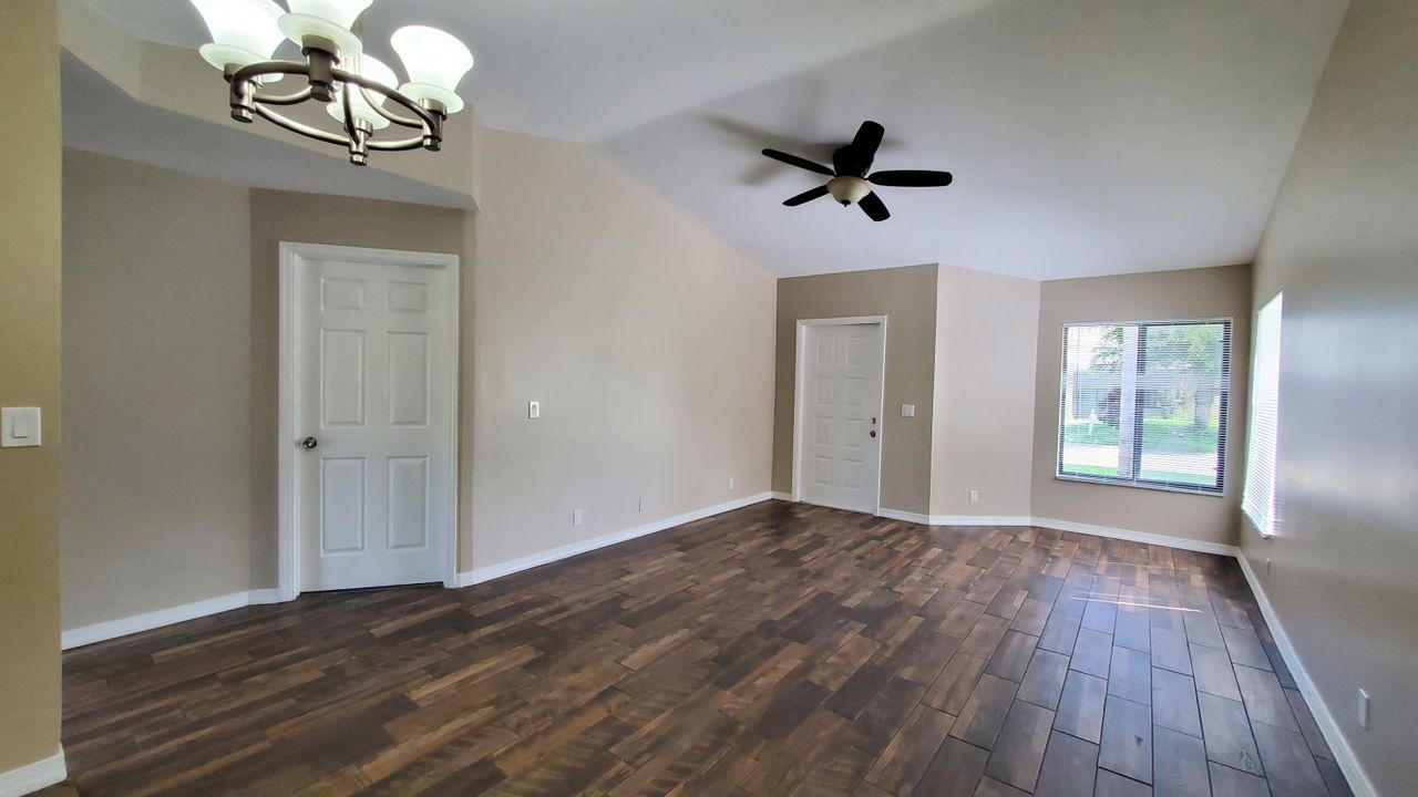 For Rent: $3,000 (3 beds, 2 baths, 1085 Square Feet)