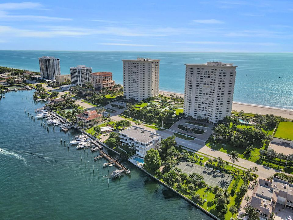 For Sale: $1,550,000 (2 beds, 2 baths, 1448 Square Feet)