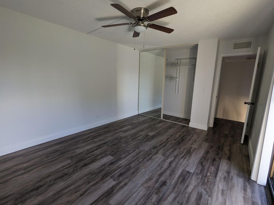 For Rent: $2,300 (2 beds, 2 baths, 1232 Square Feet)