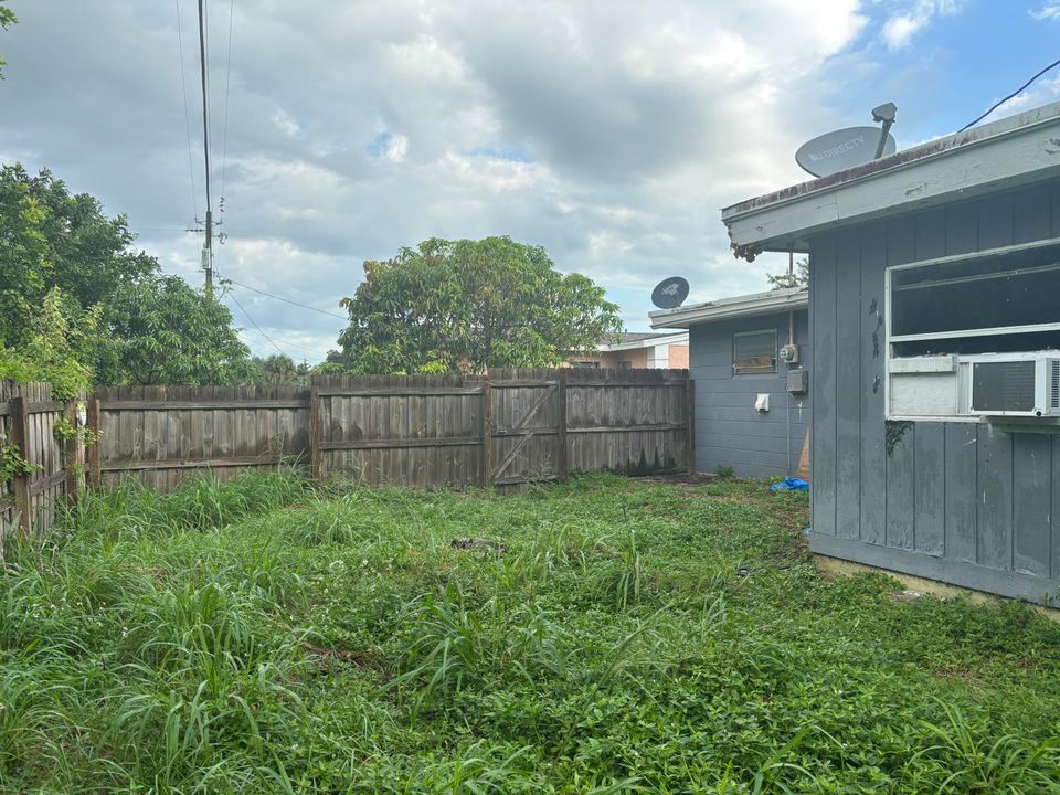 For Sale: $225,000 (3 beds, 1 baths, 1340 Square Feet)