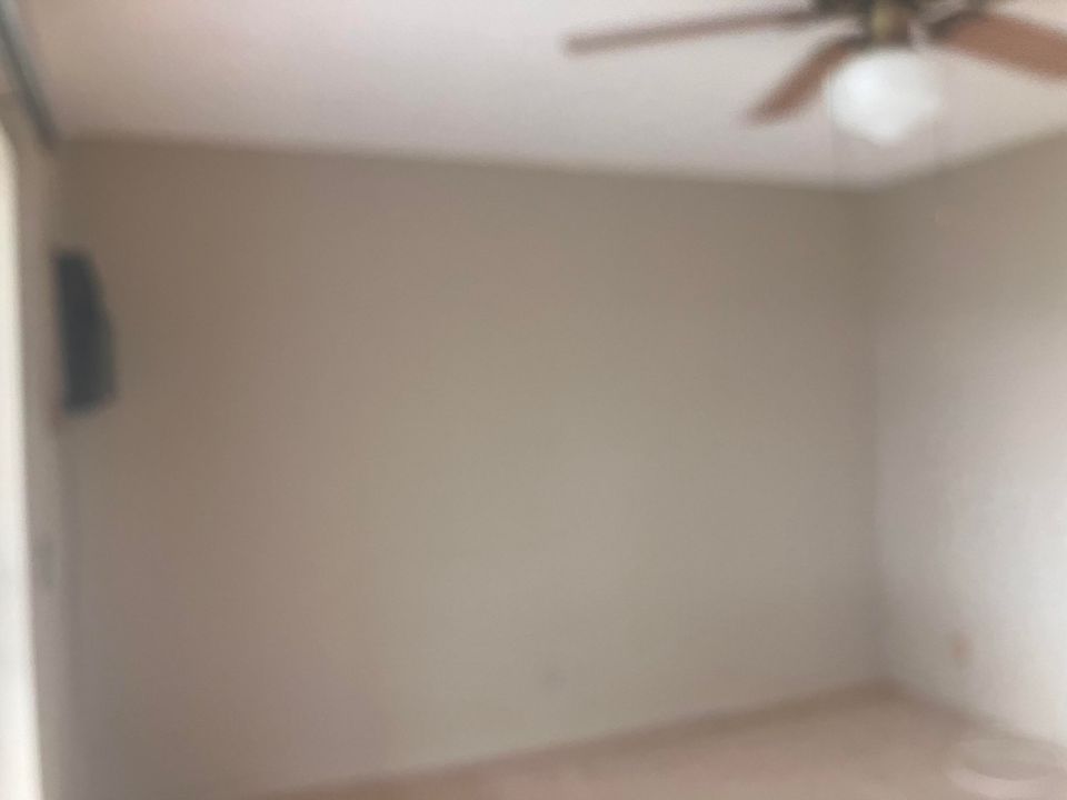 For Sale: $87,500 (1 beds, 1 baths, 570 Square Feet)