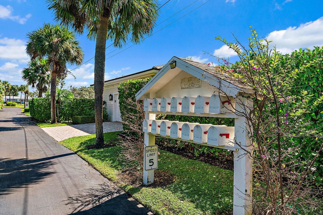 For Sale: $4,450,000 (4 beds, 2 baths, 2275 Square Feet)