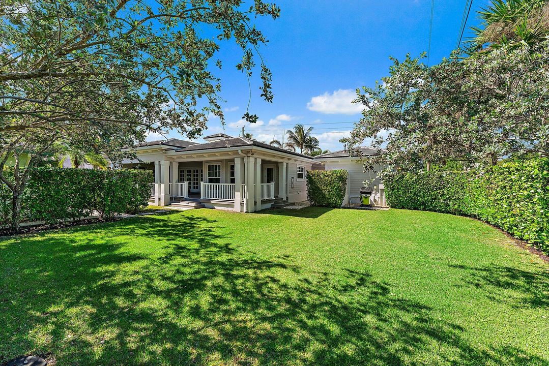 For Sale: $4,450,000 (4 beds, 2 baths, 2275 Square Feet)