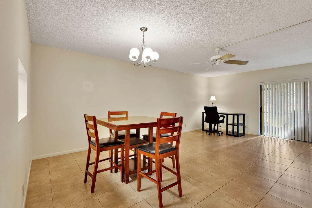 For Rent: $2,500 (2 beds, 2 baths, 1018 Square Feet)