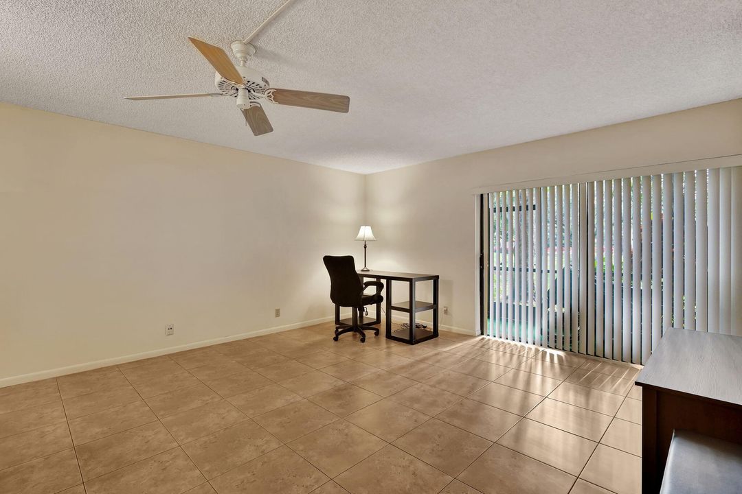 For Rent: $2,500 (2 beds, 2 baths, 1018 Square Feet)