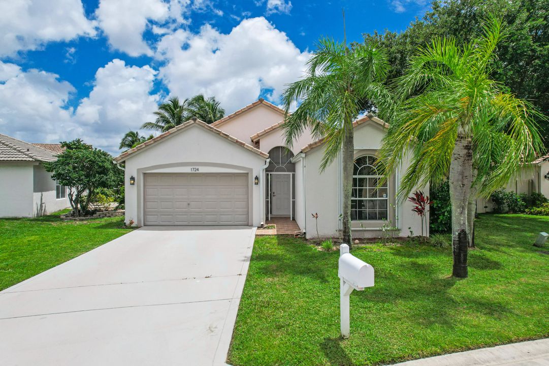 Active With Contract: $5,000 (3 beds, 2 baths, 1662 Square Feet)