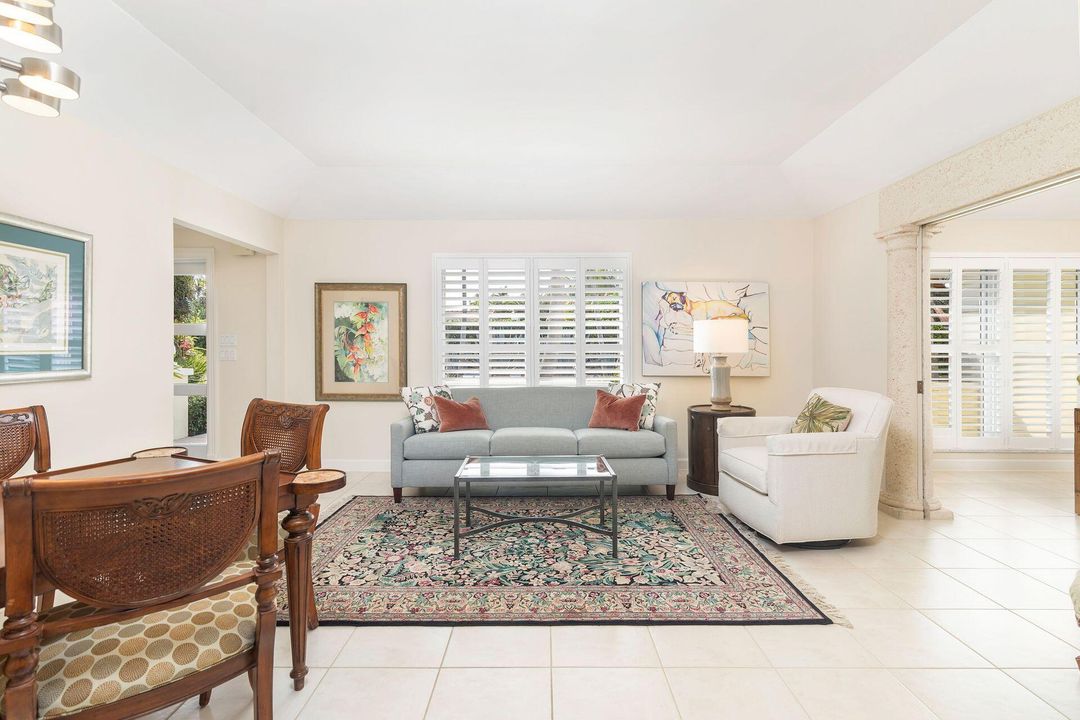 For Sale: $3,780,000 (4 beds, 2 baths, 2432 Square Feet)