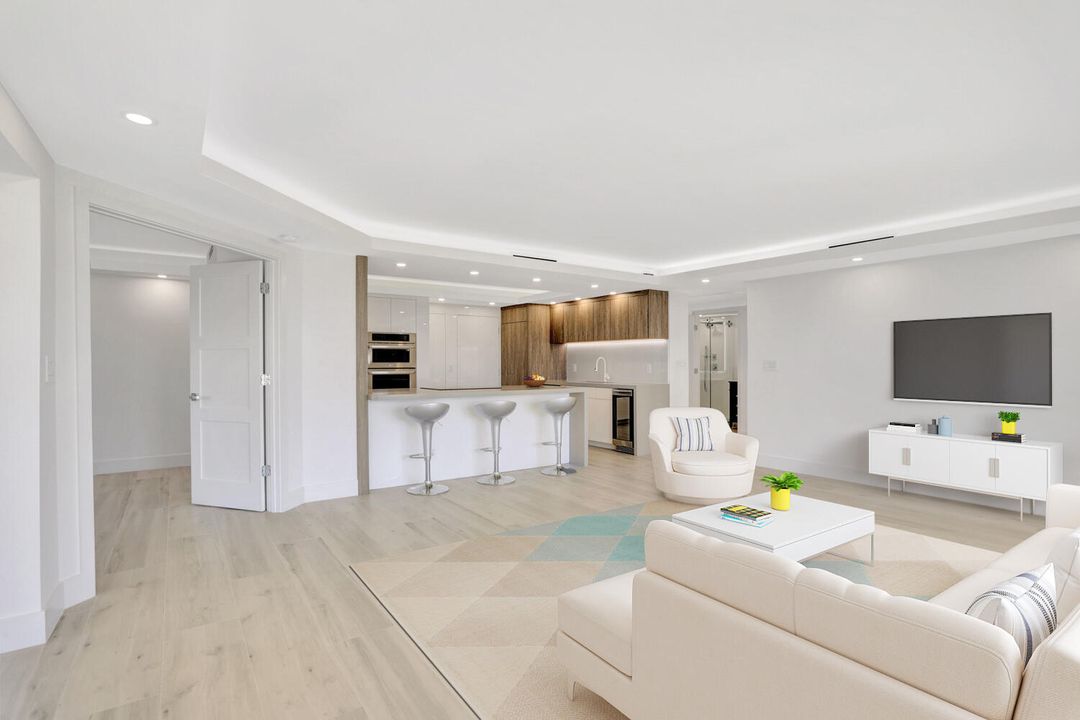 For Sale: $1,295,000 (2 beds, 2 baths, 1352 Square Feet)