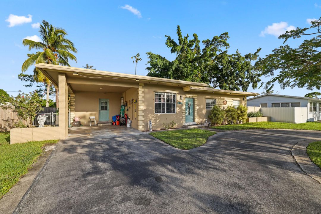 For Sale: $580,000 (3 beds, 2 baths, 1508 Square Feet)