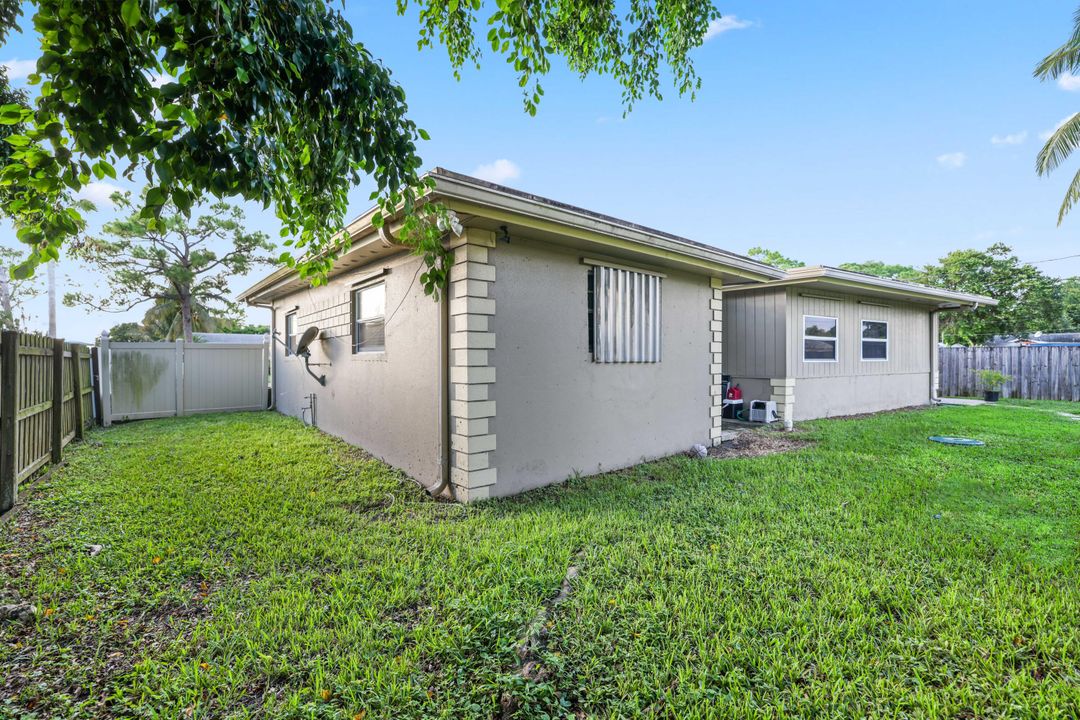 For Sale: $580,000 (3 beds, 2 baths, 1508 Square Feet)