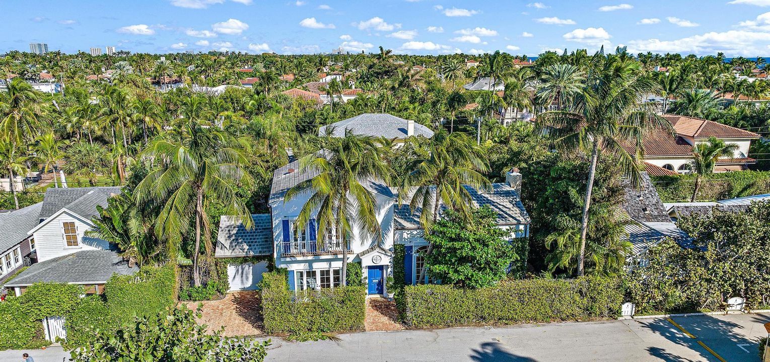 出租: $39,500 (3 贝兹, 3 浴室, 2311 平方英尺)