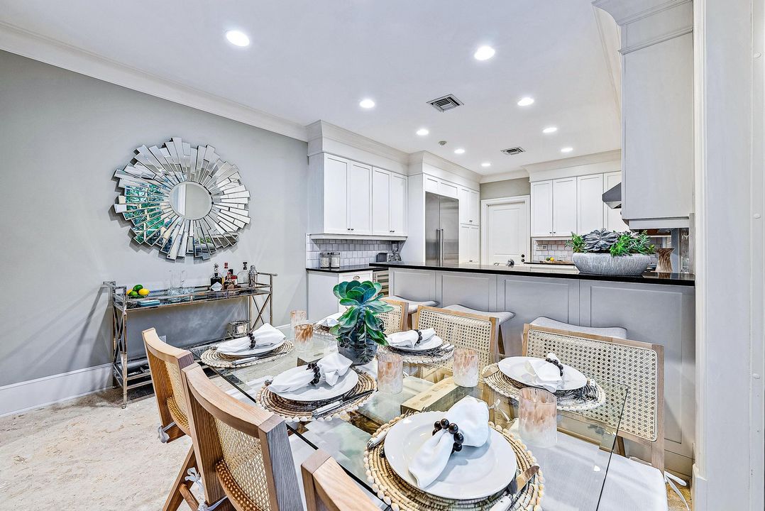 出租: $39,500 (3 贝兹, 3 浴室, 2311 平方英尺)