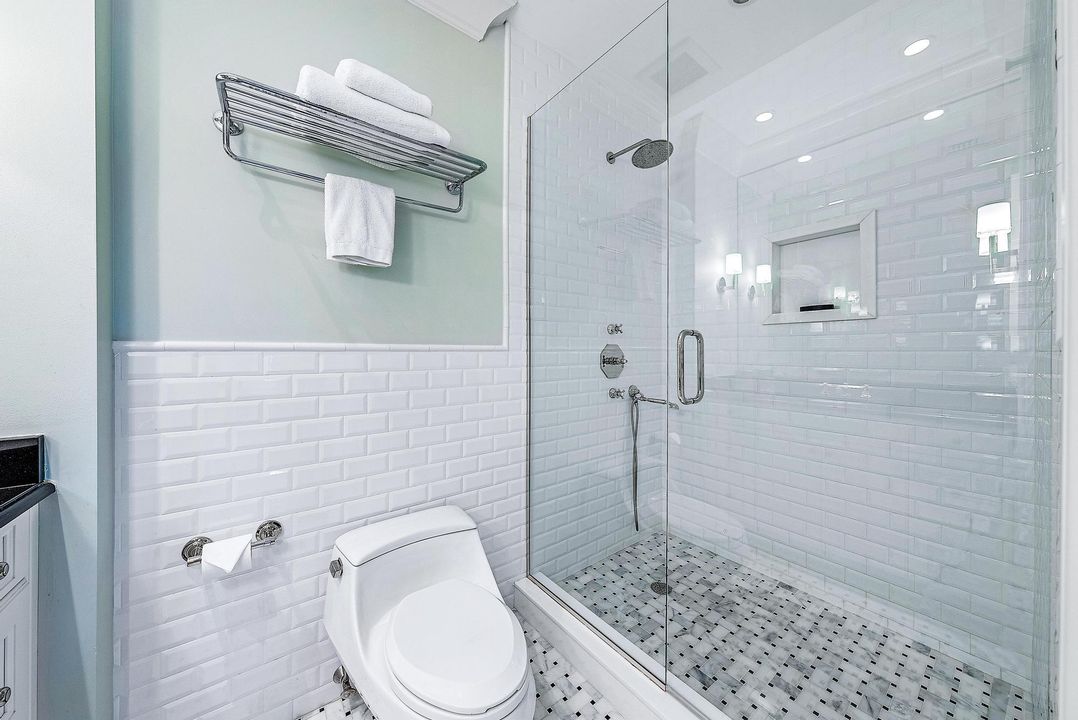 出租: $39,500 (3 贝兹, 3 浴室, 2311 平方英尺)