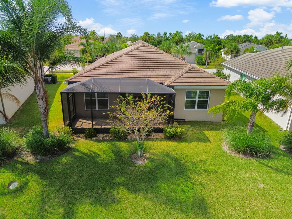 For Sale: $599,500 (3 beds, 2 baths, 1599 Square Feet)