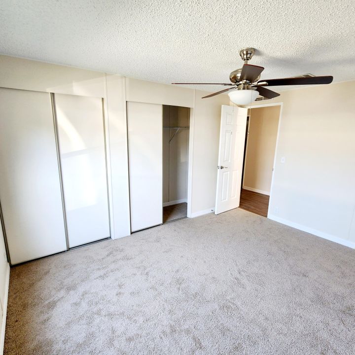 For Sale: $69,000 (2 beds, 2 baths, 1500 Square Feet)