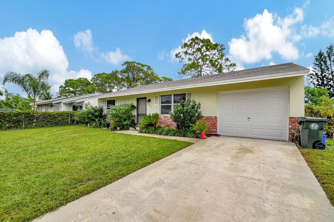 For Sale: $415,000 (3 beds, 2 baths, 1258 Square Feet)