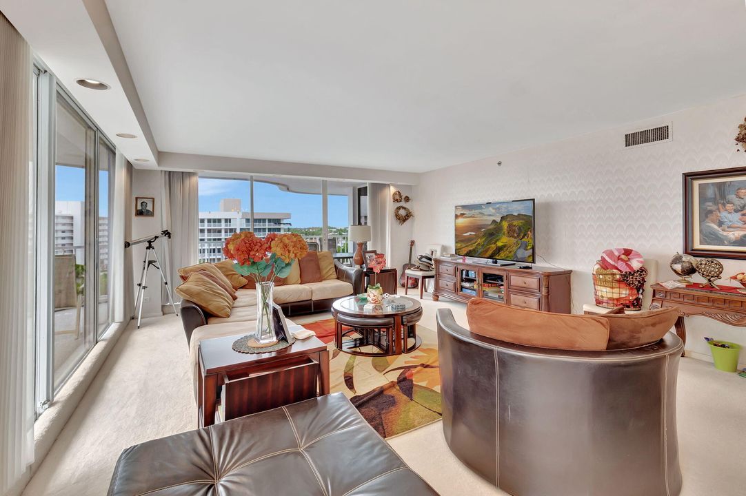 For Sale: $2,500,000 (3 beds, 4 baths, 2552 Square Feet)