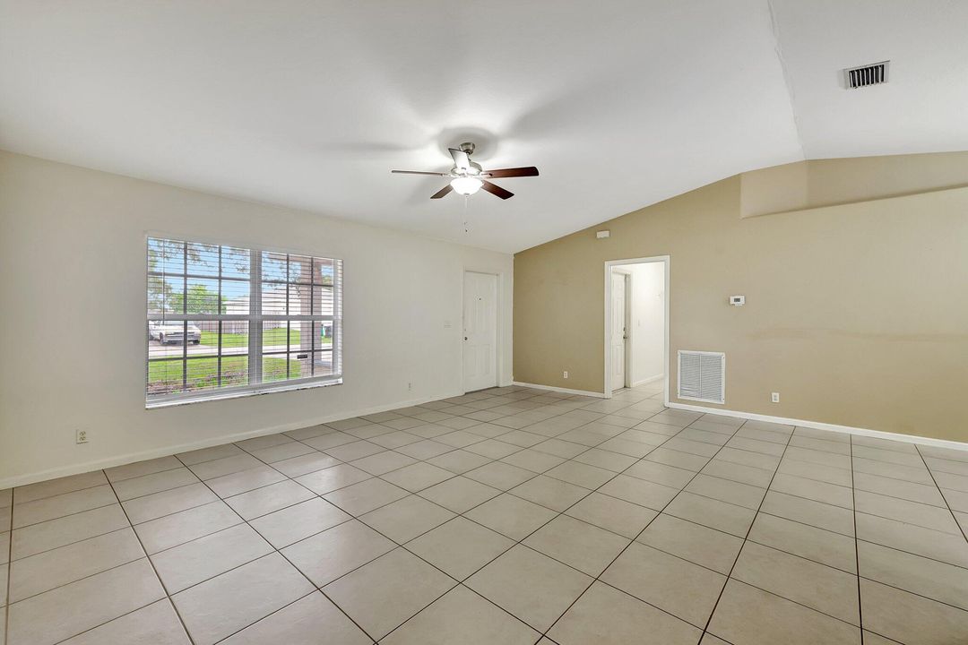 For Sale: $344,900 (3 beds, 2 baths, 1495 Square Feet)