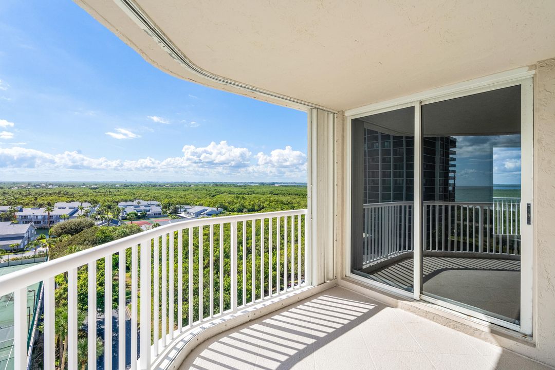 For Sale: $495,000 (3 beds, 2 baths, 1606 Square Feet)