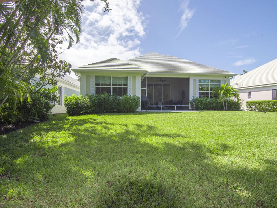 For Sale: $1,525,000 (3 beds, 3 baths, 2635 Square Feet)