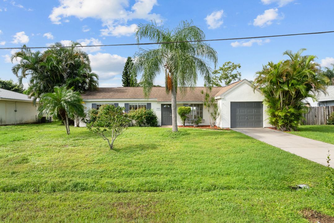 For Sale: $359,990 (3 beds, 2 baths, 1344 Square Feet)