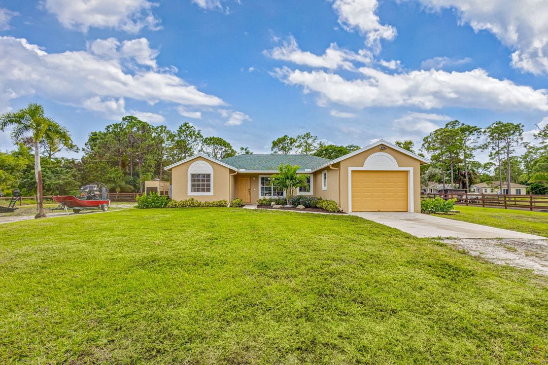 For Sale: $599,000 (3 beds, 2 baths, 1336 Square Feet)