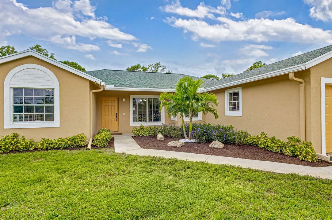 For Sale: $599,000 (3 beds, 2 baths, 1336 Square Feet)